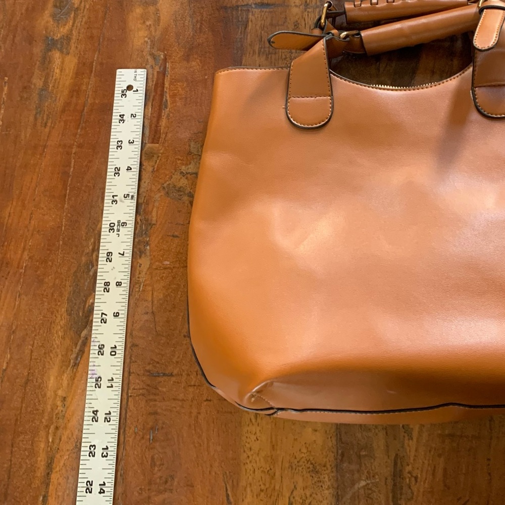 Handbag - Picture 4 of 6